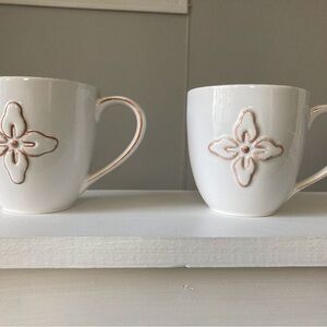 Elegant White Floral Mugs